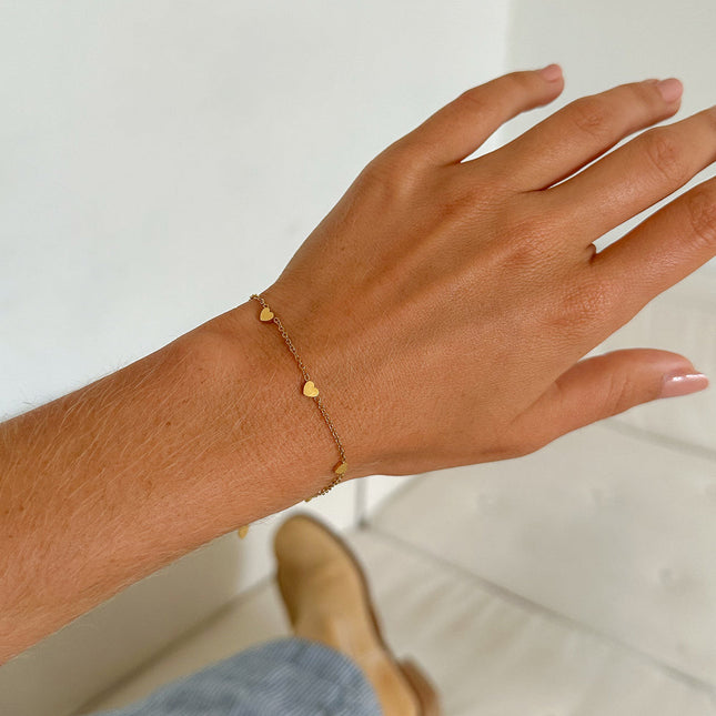 Dainty Heart Bracelet