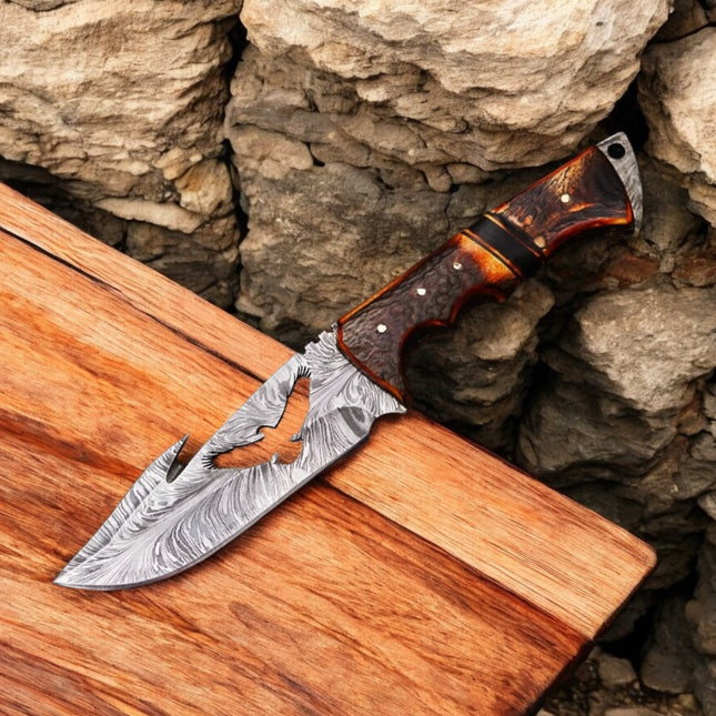 Premium Guthook Hunting Knife - Damascus Steel with Stag Horn Handle